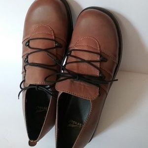 Dansko never worn light brown shoes